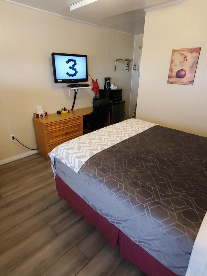 Wolseley Motel Экстерьер фото