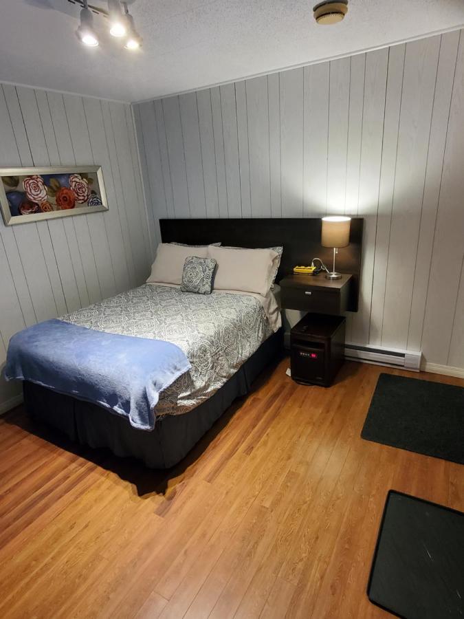 Wolseley Motel Экстерьер фото