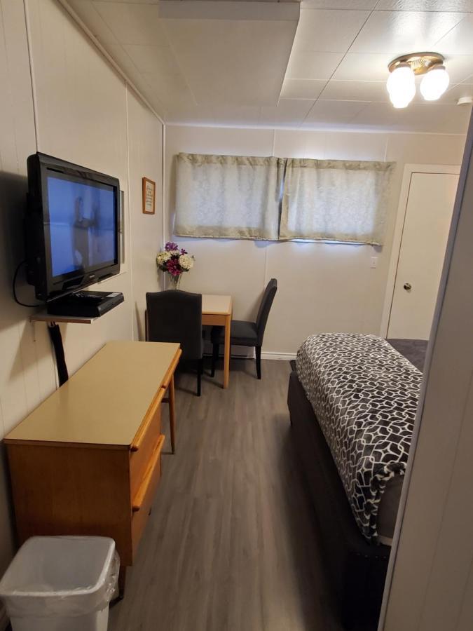 Wolseley Motel Экстерьер фото