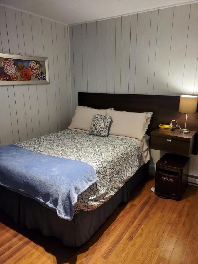 Wolseley Motel Экстерьер фото